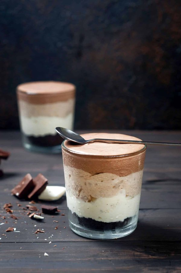 How to Make a Classic British Trifle with Sherry-Soaked Sponge and Custard?